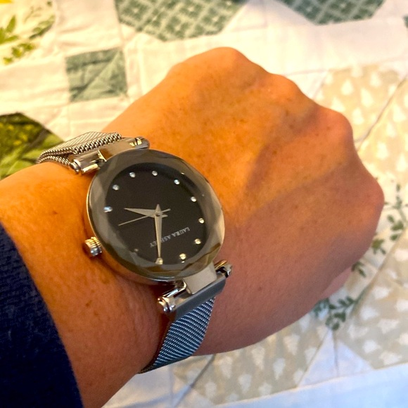 🛍️CLASSIC 🛍️ STAINLESS STEEL MAGNET 🧲 CLOSURE WATCH JAPANESE MOVEMENT - Picture 14 of 16